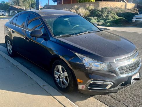 Used 2015 Chevrolet Cruze LT w/ Sun And Sound Package image 1