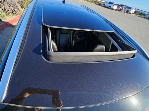 Used 2017 Volvo XC90 T8 Inscription w/ Luxury Package image 12