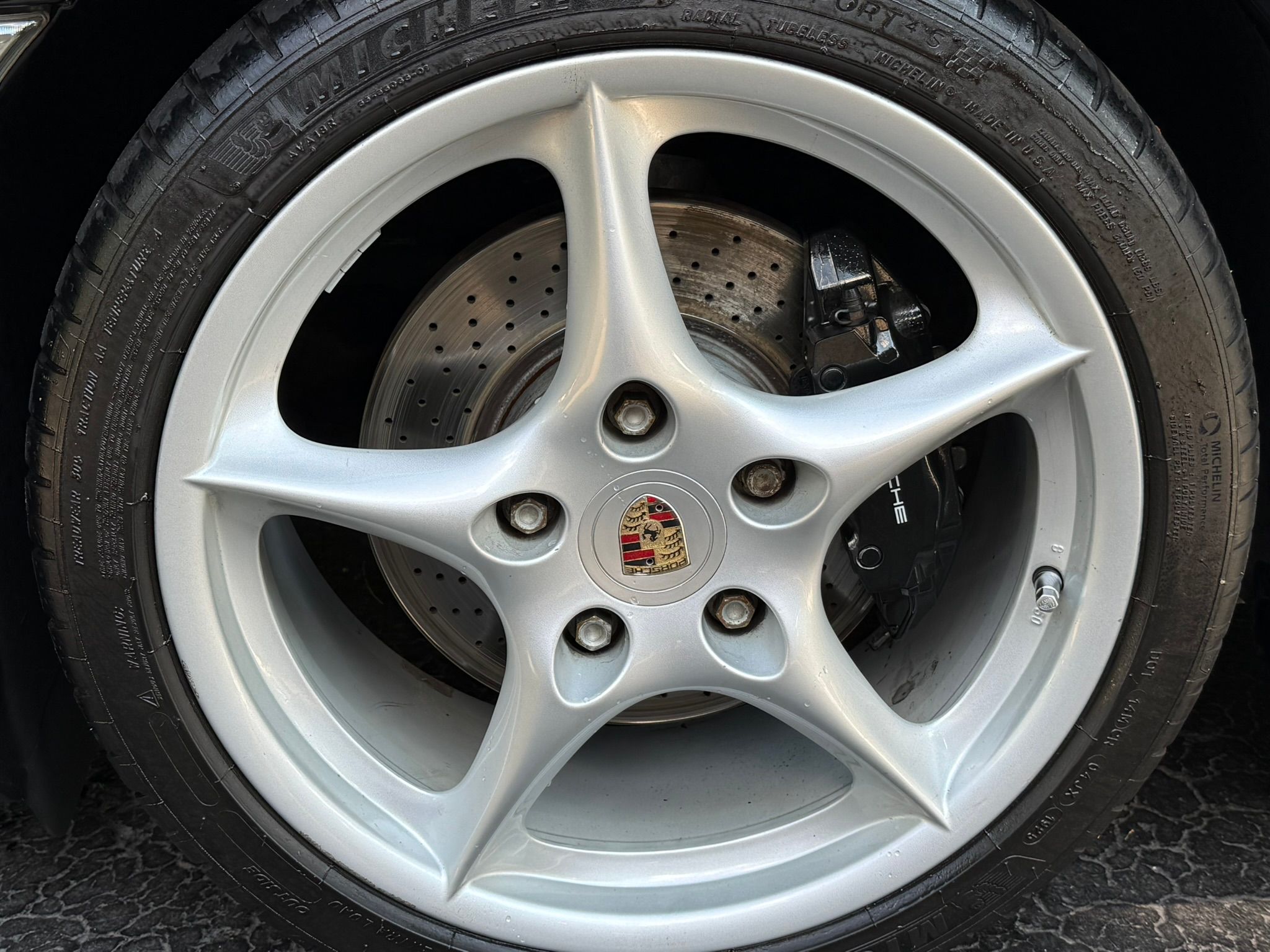 Used 2003 Porsche 911 Cabriolet image 13