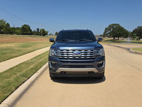 Used 2018 Ford Expedition Max Limited w/ Equipment Group 302A AWD/4WD image 10