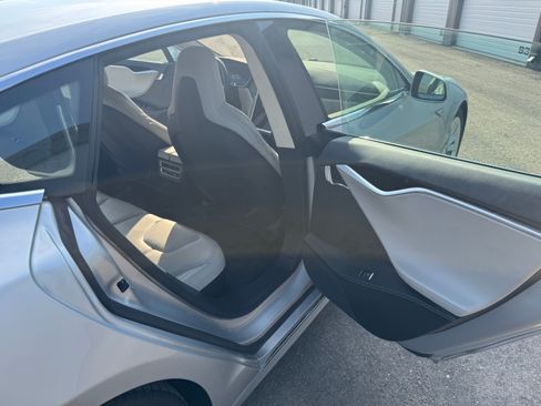 Used 2016 Tesla Model S 75D AWD/4WD image 17