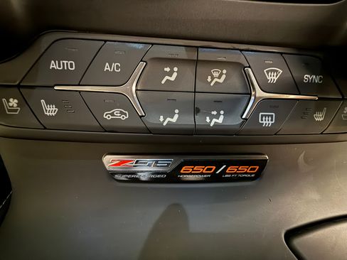 Used 2016 Chevrolet Corvette Z06 w/ 2LZ Preferred Equipment Group image 24