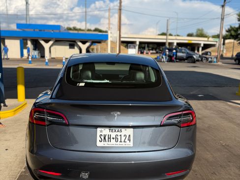 Used 2023 Tesla Model 3 Standard Range RWD image 8