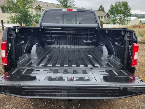 Used 2018 Ford F150 XLT w/ Equipment Group 302A Luxury AWD/4WD image 11