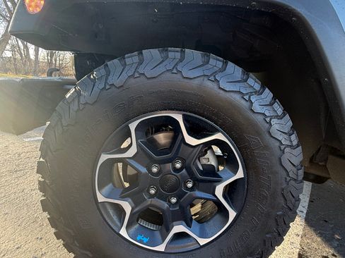 Used 2017 Jeep Wrangler Unlimited Sport w/ Quick Order Package 24S image 12