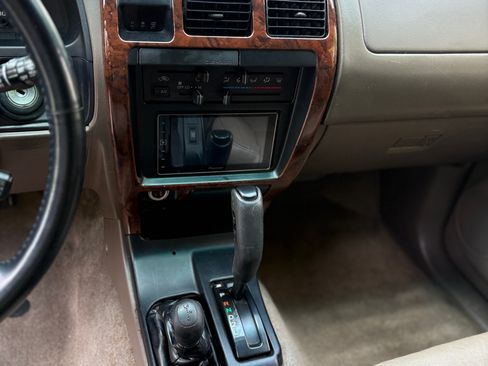 Used 1997 Toyota 4Runner Limited AWD/4WD image 27
