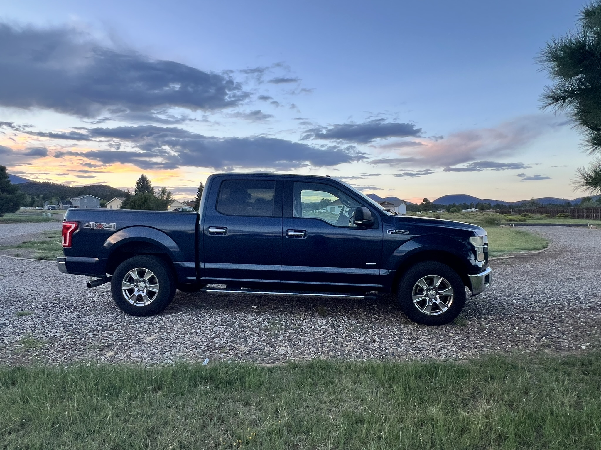 Used 2016 Ford F150 XLT w/ Equipment Group 302A Luxury AWD/4WD image 5