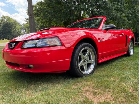 Used 2003 Ford Mustang GT image 2