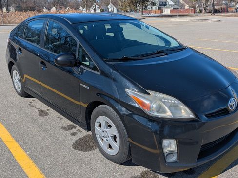 Used 2010 Toyota Prius Five image 9