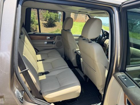 Used 2015 Land Rover LR4 HSE AWD/4WD image 19