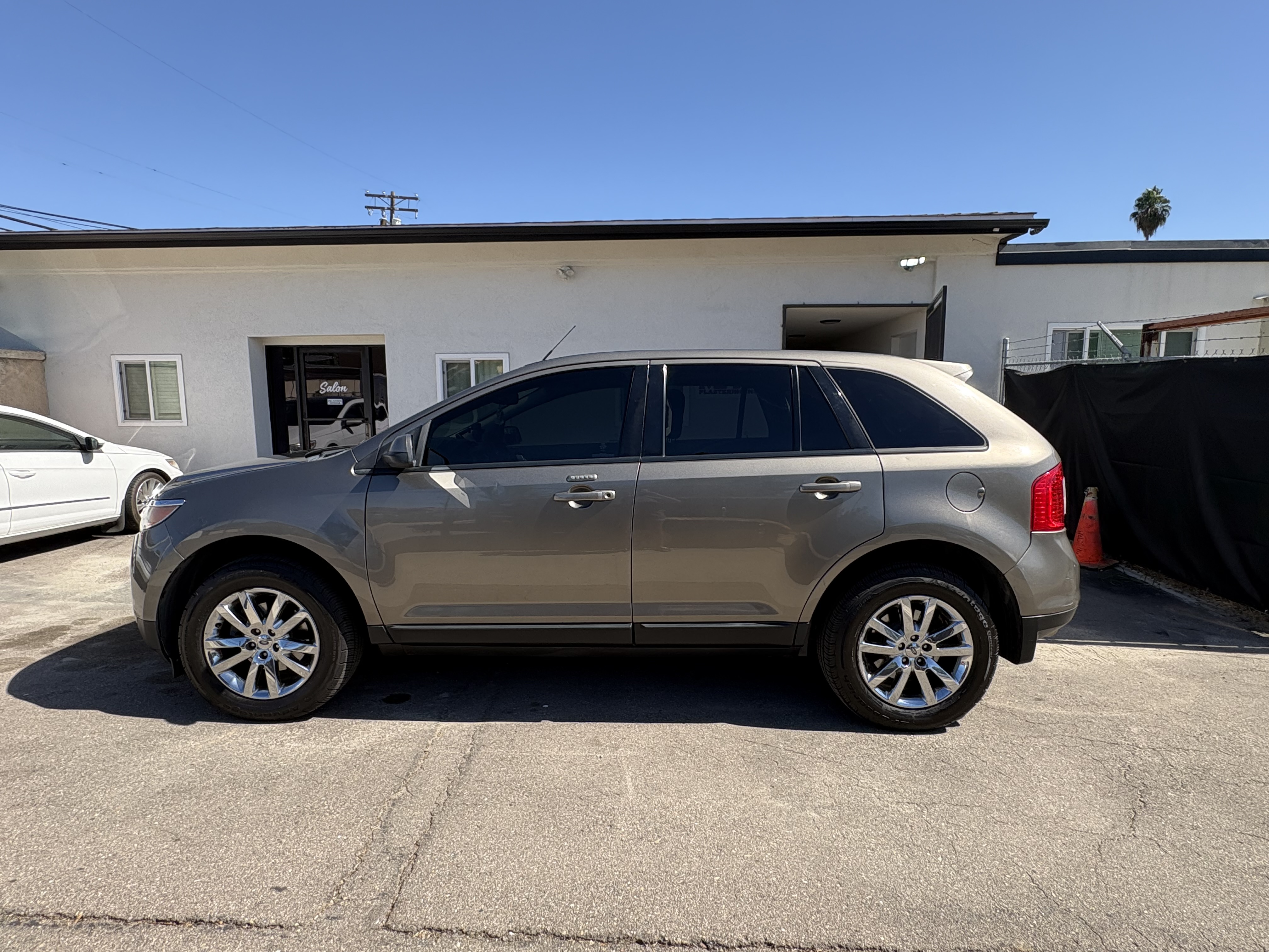 Used 2013 Ford Edge SEL FWD image 1