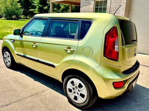 Used 2012 Kia Soul FWD image 6