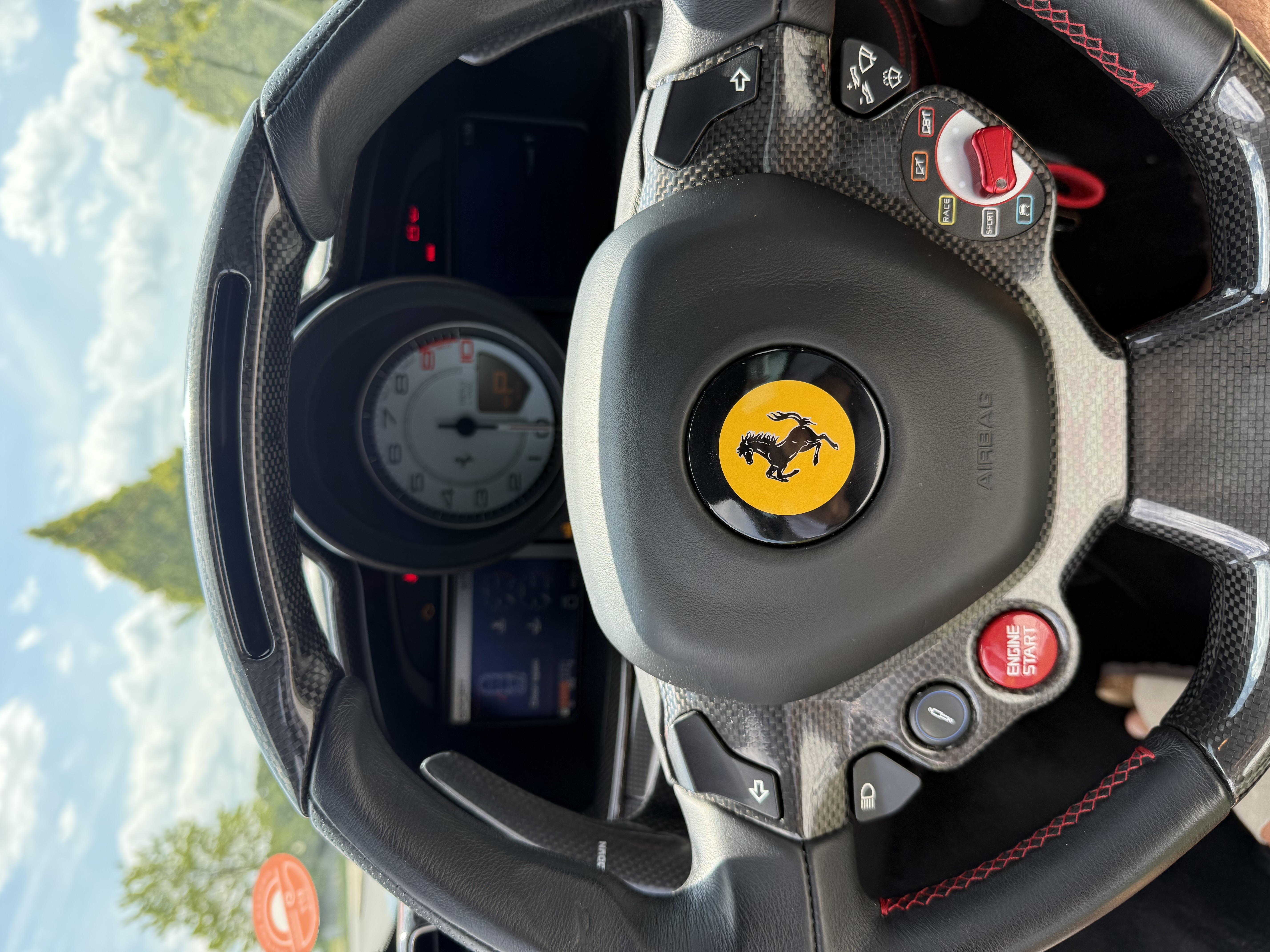 Used 2011 Ferrari 458 Italia Coupe RWD image 16
