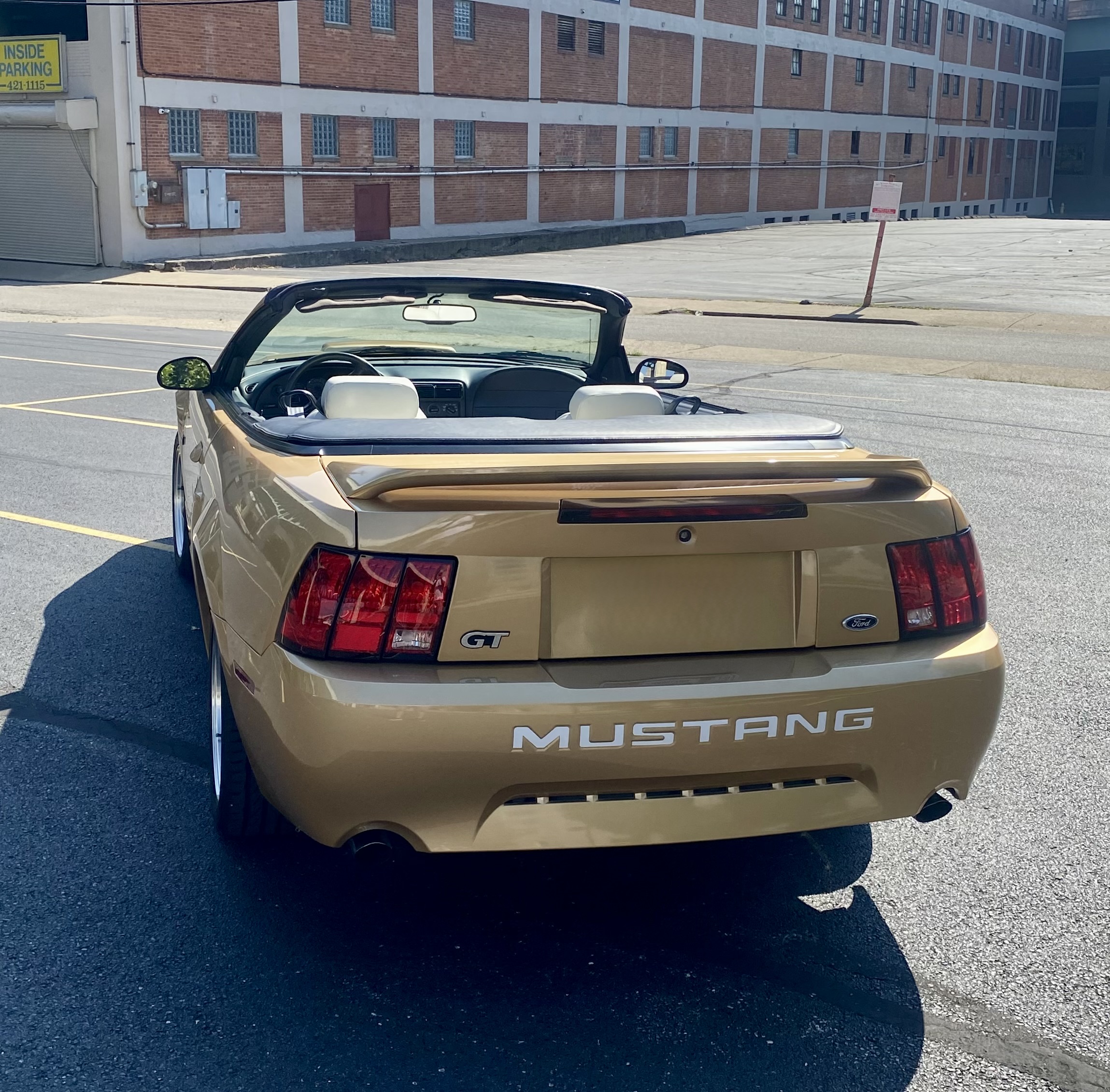 Used 2000 Ford Mustang GT RWD image 11