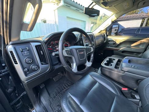 Used 2015 GMC Sierra 2500 SLT w/ Duramax Plus Package AWD/4WD image 10