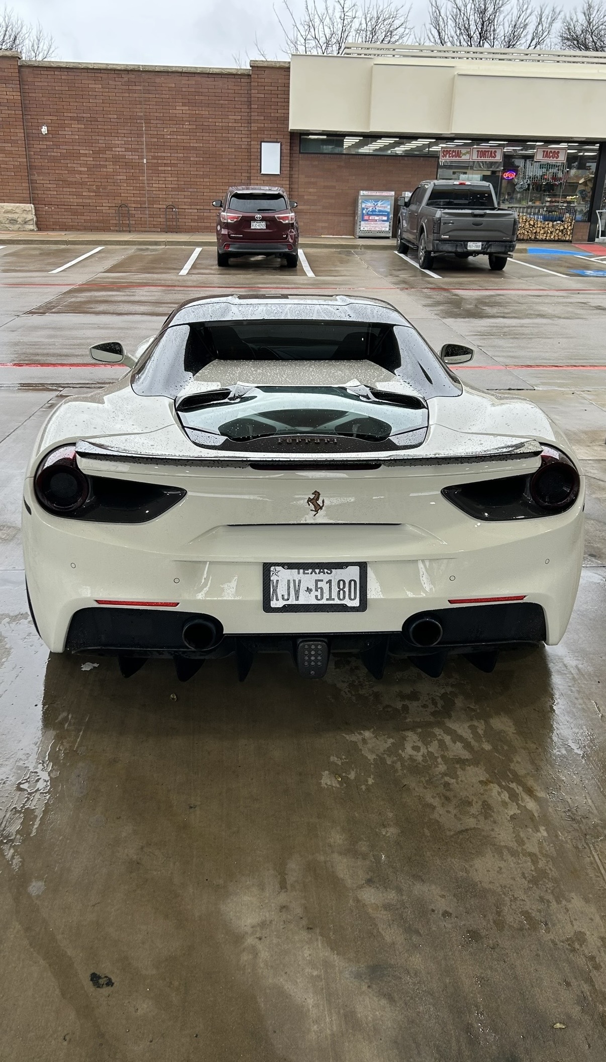 Used 2017 Ferrari 488 Spider RWD image 4
