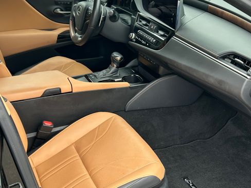 Used 2024 Lexus ES 300h Ultra Luxury FWD image 21