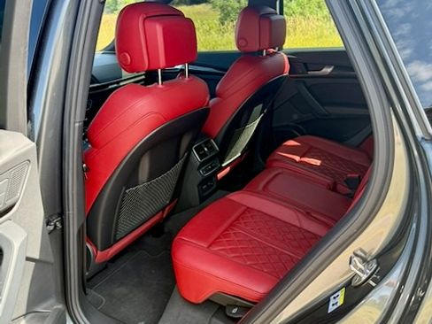 Used 2019 Audi SQ5 Premium Plus AWD/4WD image 20