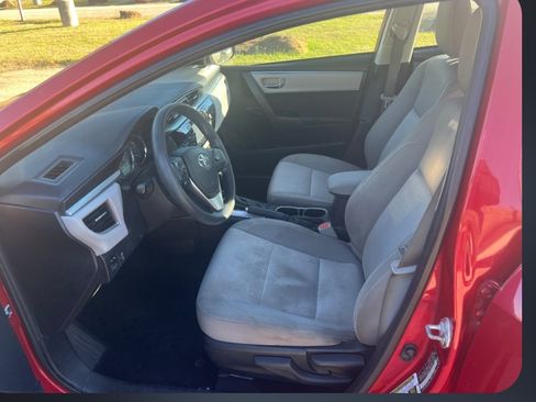 Used 2014 Toyota Corolla LE image 6