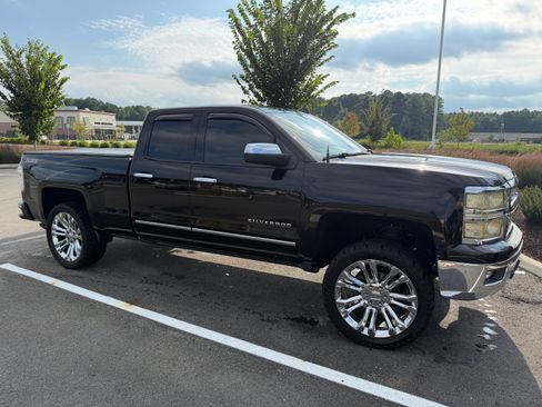 Used 2014 Chevrolet Silverado 1500 LTZ Z71 w/ LTZ Plus Package AWD/4WD image 4