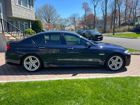 Used 2013 BMW 550i Sedan image 6