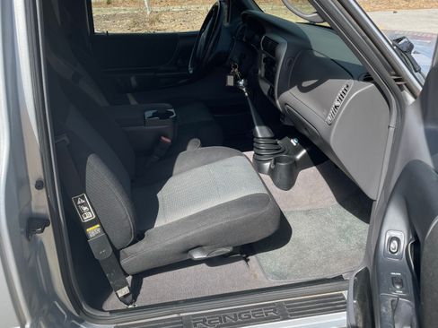 Used 2003 Ford Ranger XLT image 9