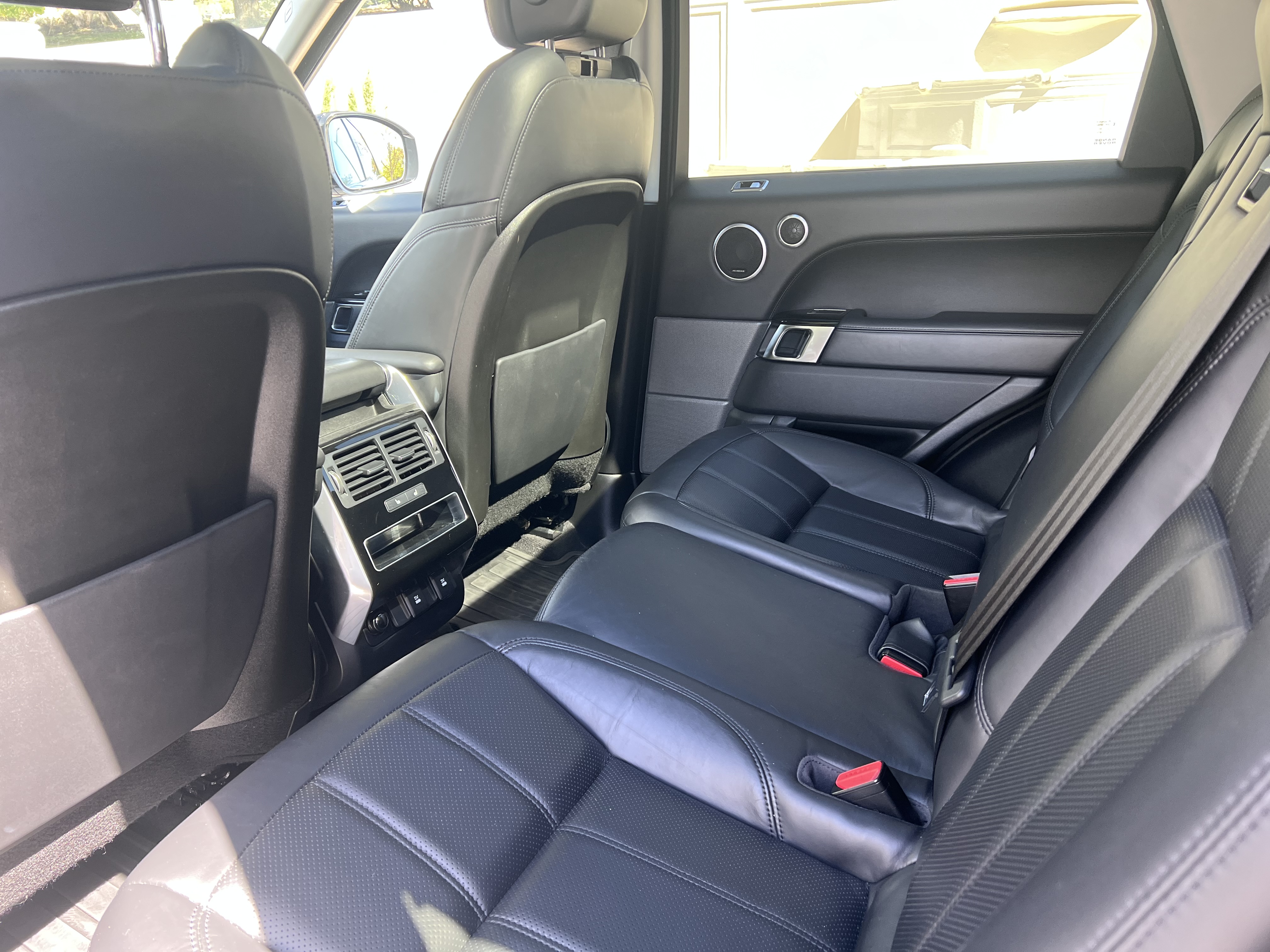 Used 2019 Land Rover Range Rover Sport HSE AWD/4WD image 6