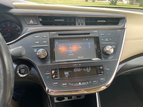 Used 2016 Toyota Avalon XLE Premium FWD image 12