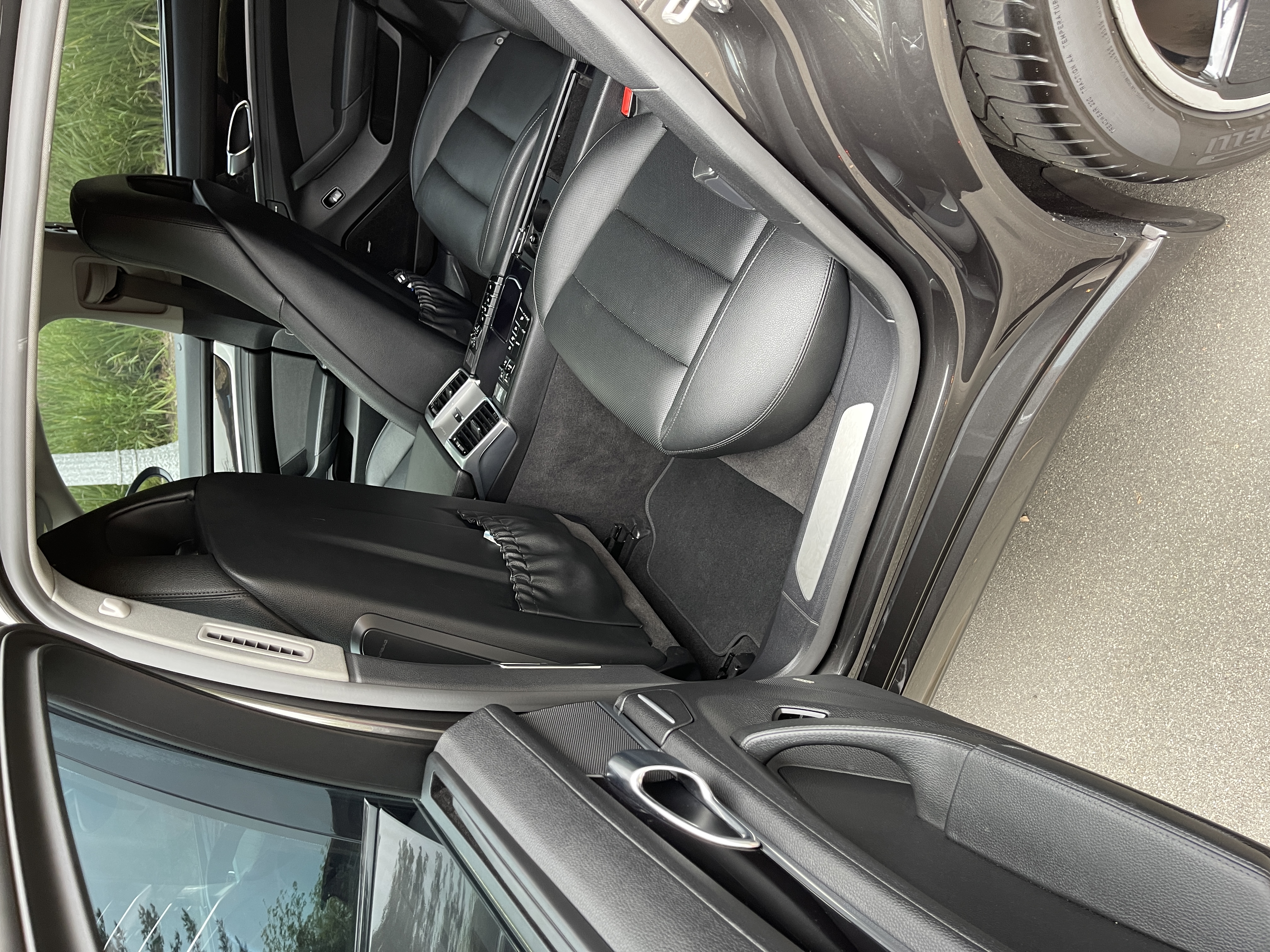 Used 2015 Porsche Panamera image 17