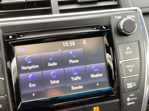 Used 2015 Toyota Camry XLE image 10