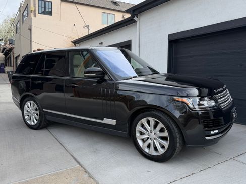 Used 2017 Land Rover Range Rover HSE image 5