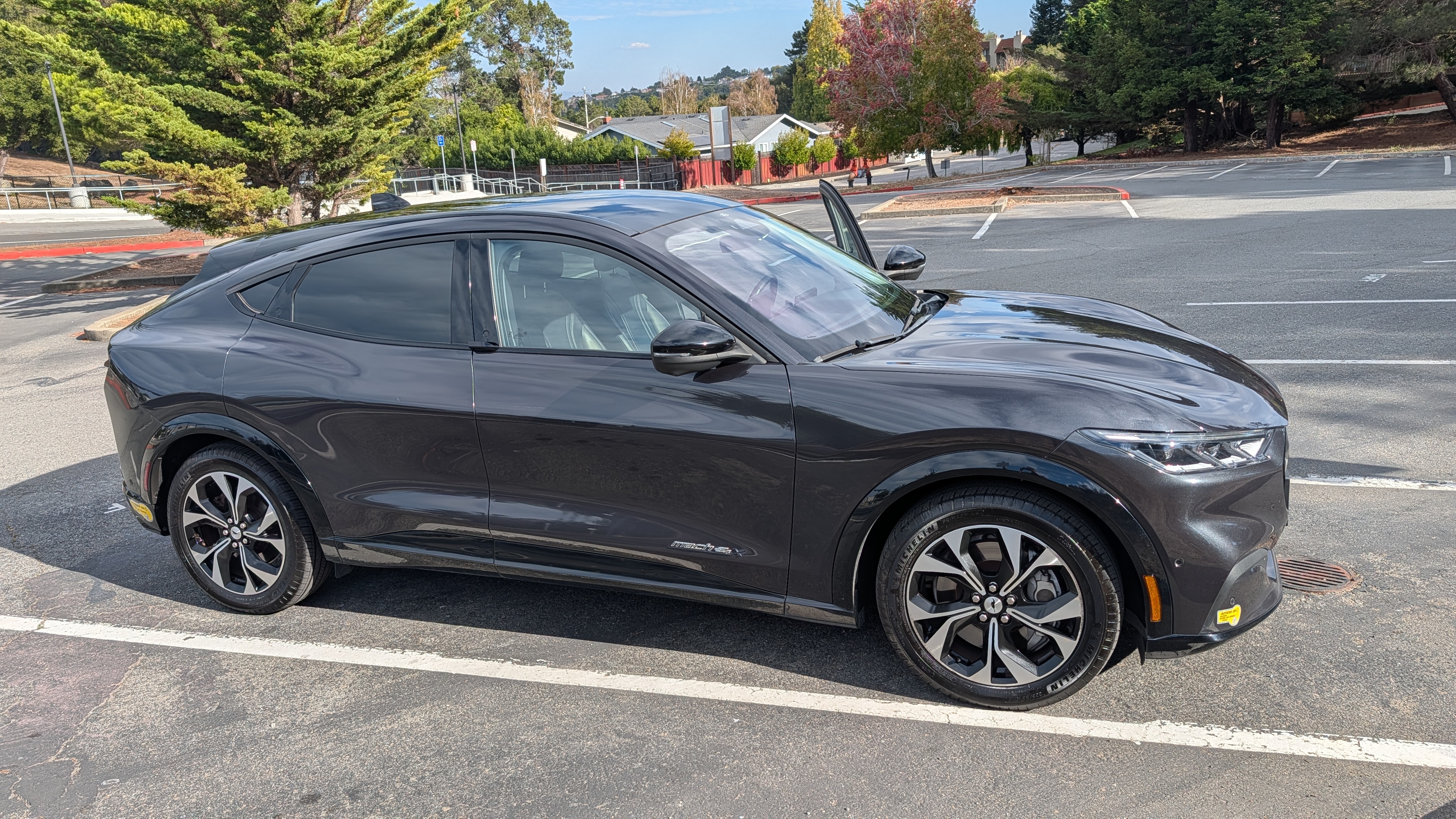 Used 2021 Ford Mustang Mach-E Premium AWD/4WD image 1