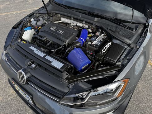 Used 2018 Volkswagen Golf 4-Door image 20