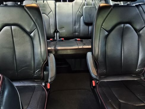 Used 2019 Chrysler Pacifica Limited w/ Advanced Safetytec Group image 11