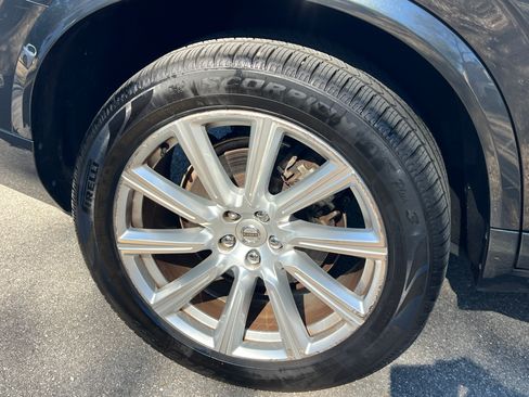 Used 2017 Volvo XC90 T6 Inscription w/ Vision Package image 5