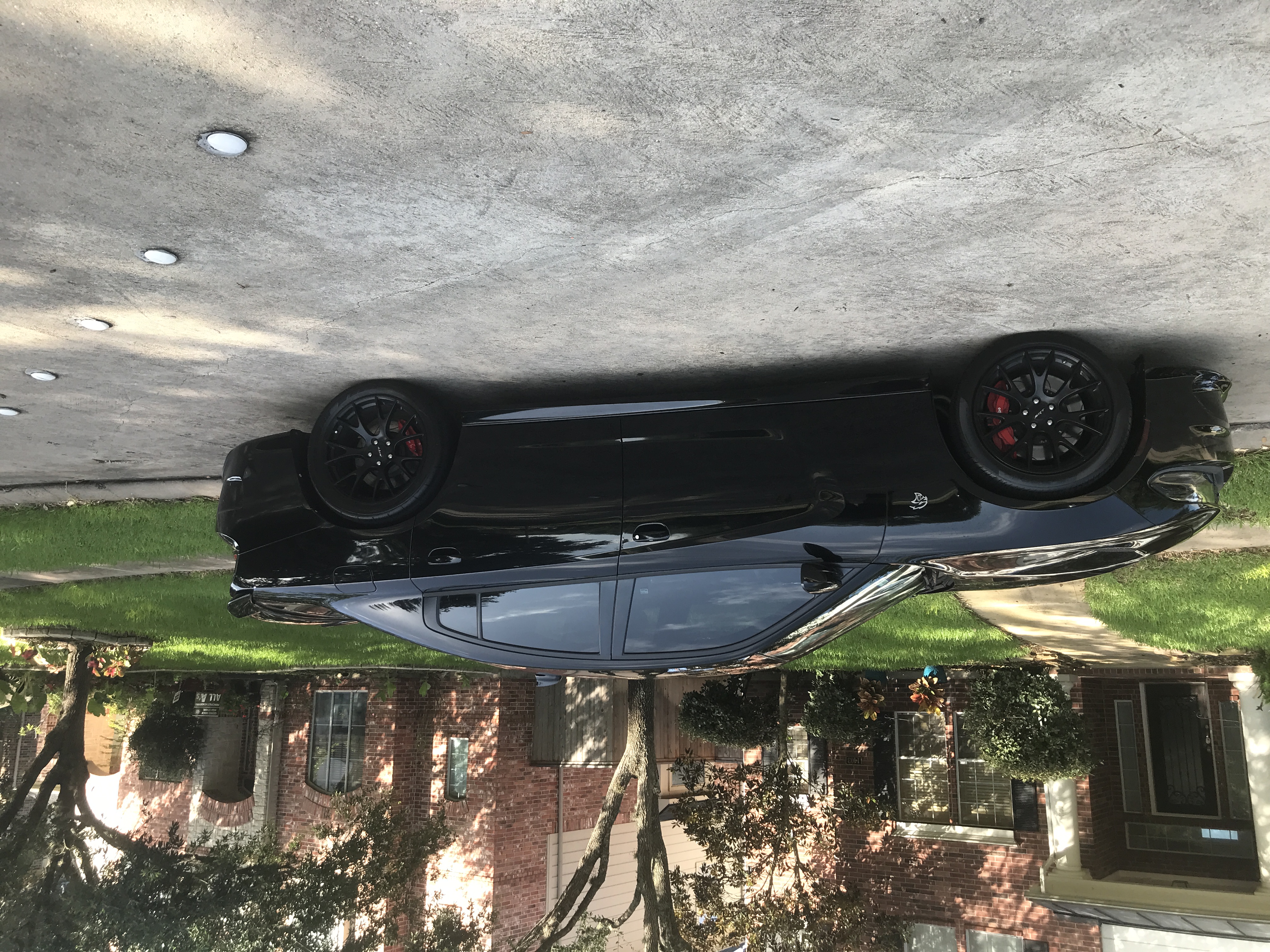 Used 2016 Dodge Charger SRT Hellcat w/ Harman/Kardon Audio Group RWD image 6