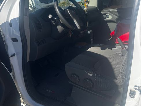 Used 2005 Nissan Frontier NISMO w/ (J01) Sunroof Pkg image 6