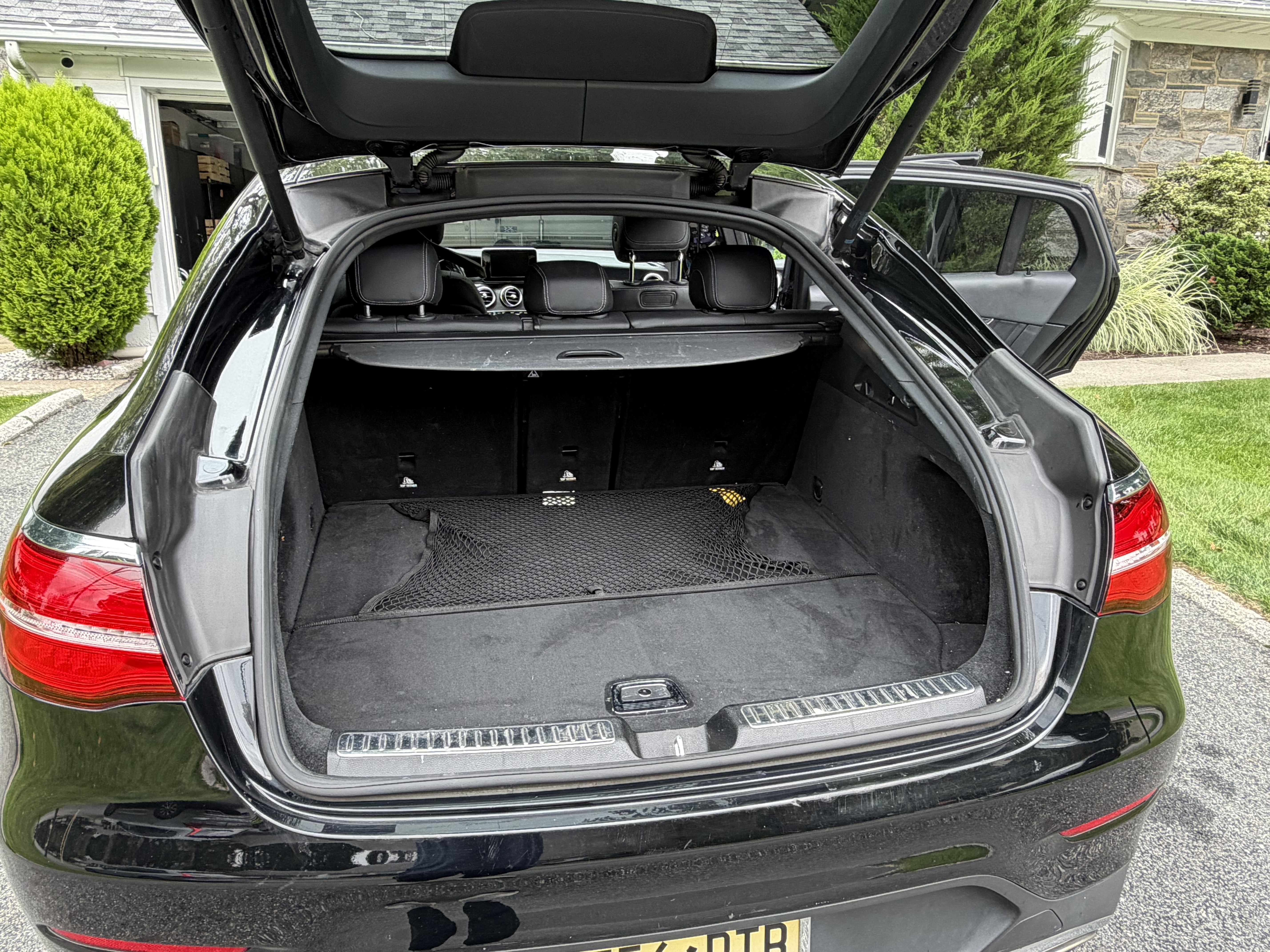 Used 2018 Mercedes-Benz GLC 300 4MATIC Coupe image 19