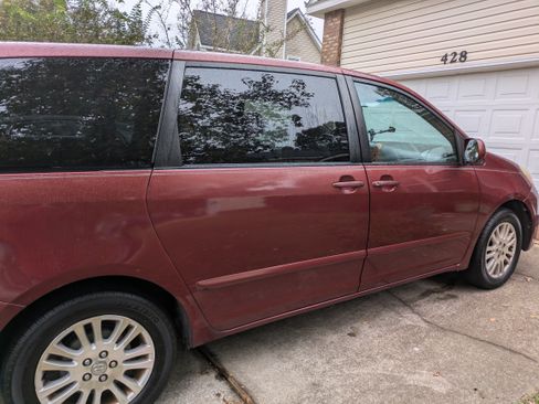 Used 2007 Toyota Sienna XLE image 5