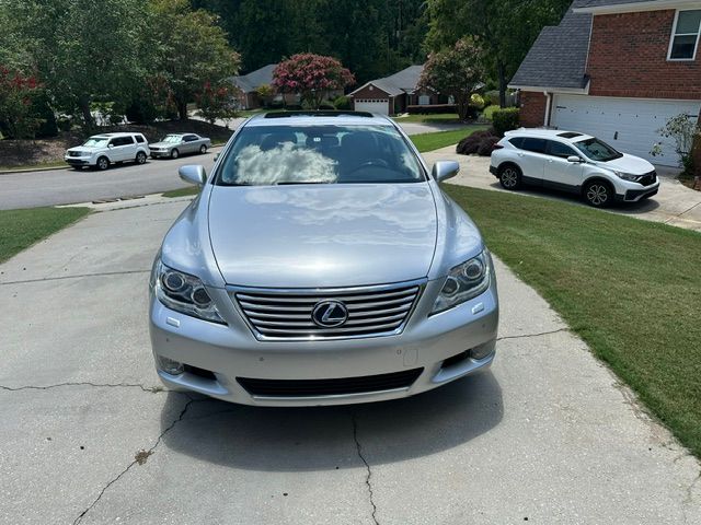 Used 2010 Lexus LS 460 RWD image 2