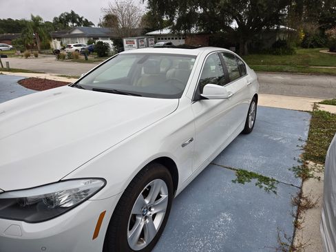 Used 2012 BMW 528i Sedan image 6
