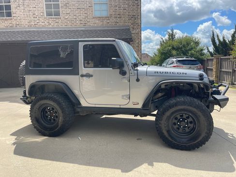 Used 2013 Jeep Wrangler Rubicon w/ PWR Convenience Group image 8