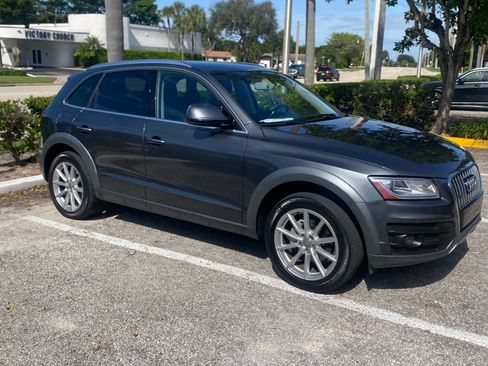 Used 2017 Audi Q5 2.0T Premium Plus w/ Technology Package image 1