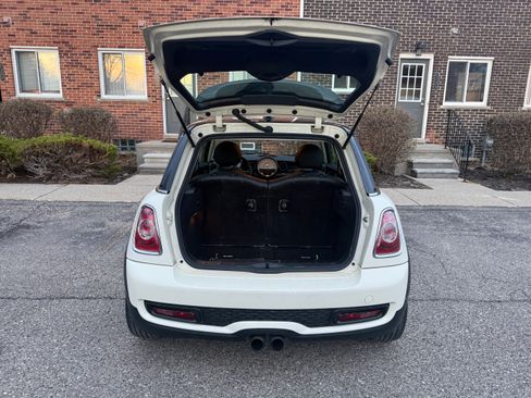 Used 2011 MINI Cooper S image 17
