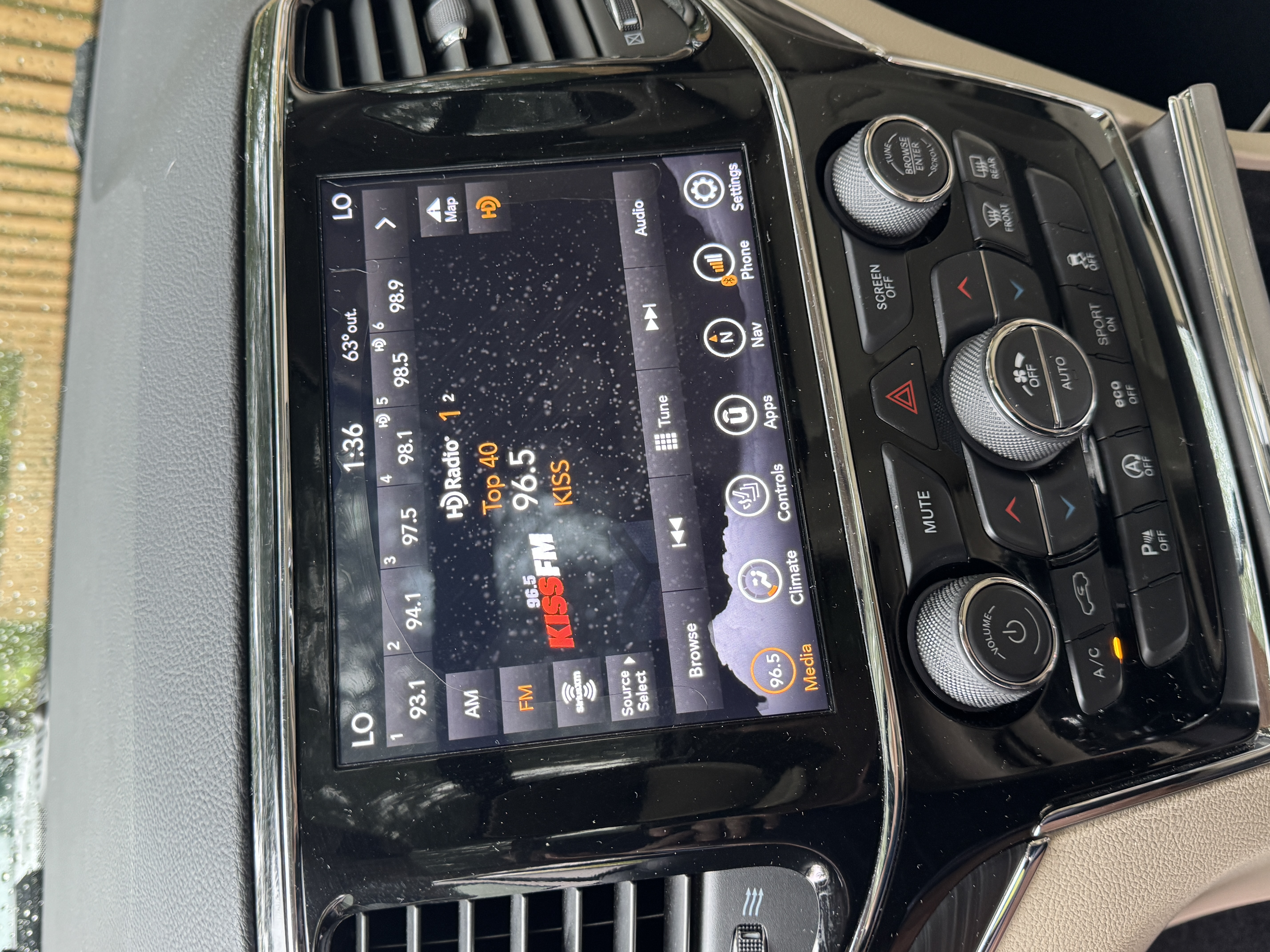 Used 2019 Jeep Grand Cherokee Limited w/ Luxury Group II AWD/4WD image 17