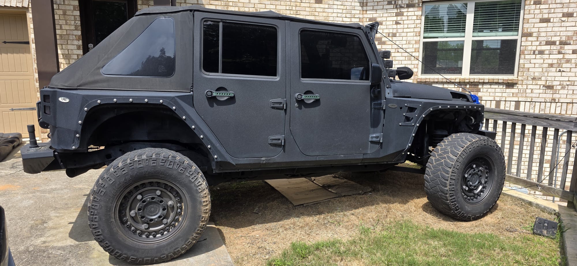 Used 2008 Jeep Wrangler Unlimited Sahara w/ Dual Top Group AWD/4WD image 6