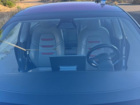 Used 2018 Tesla Model 3 Mid Range RWD image 10