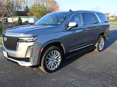 Used 2021 Cadillac Escalade Premium Luxury image 1