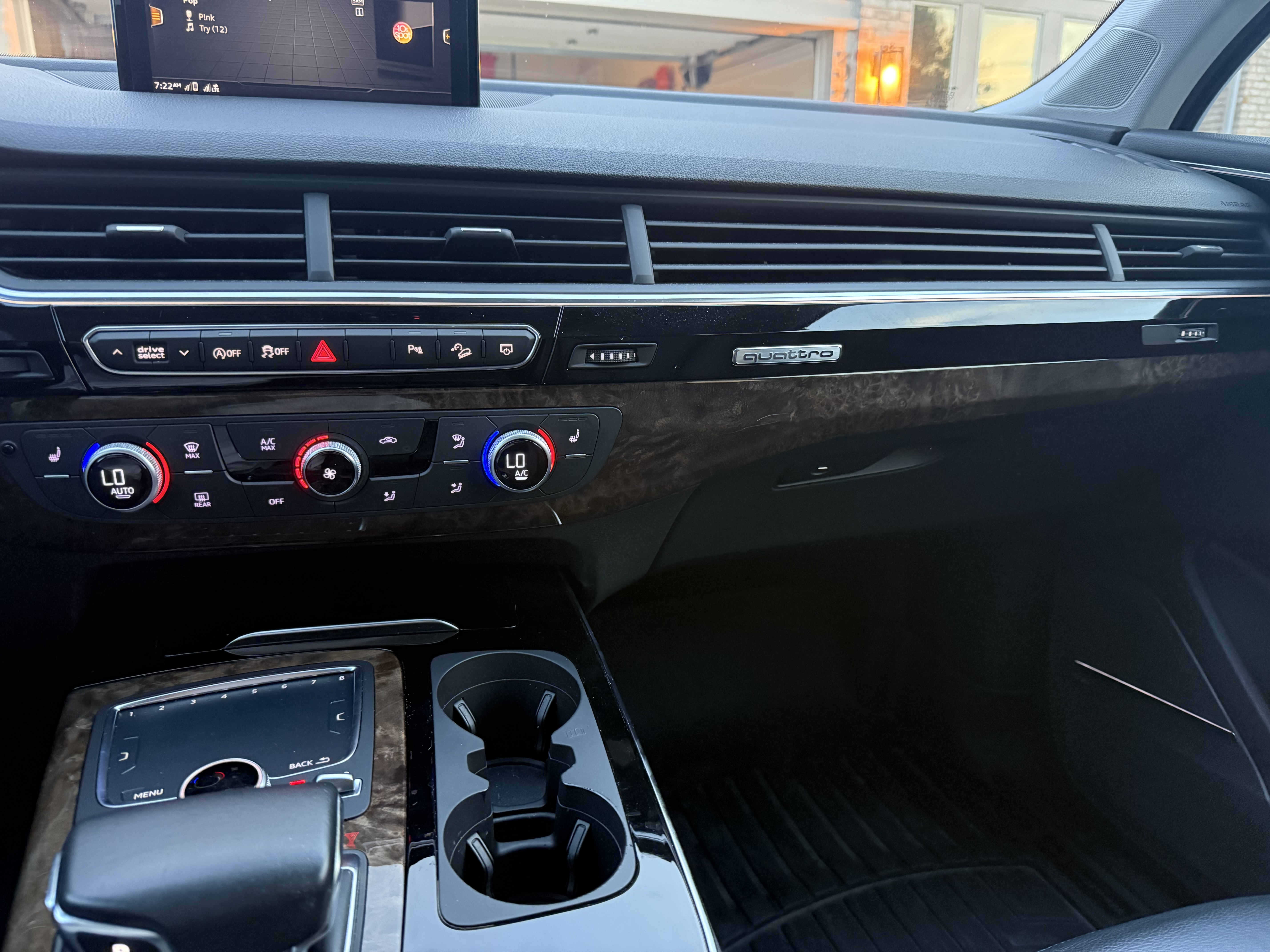 Used 2018 Audi Q7 3.0T Premium Plus w/ Premium Plus Package AWD/4WD image 13