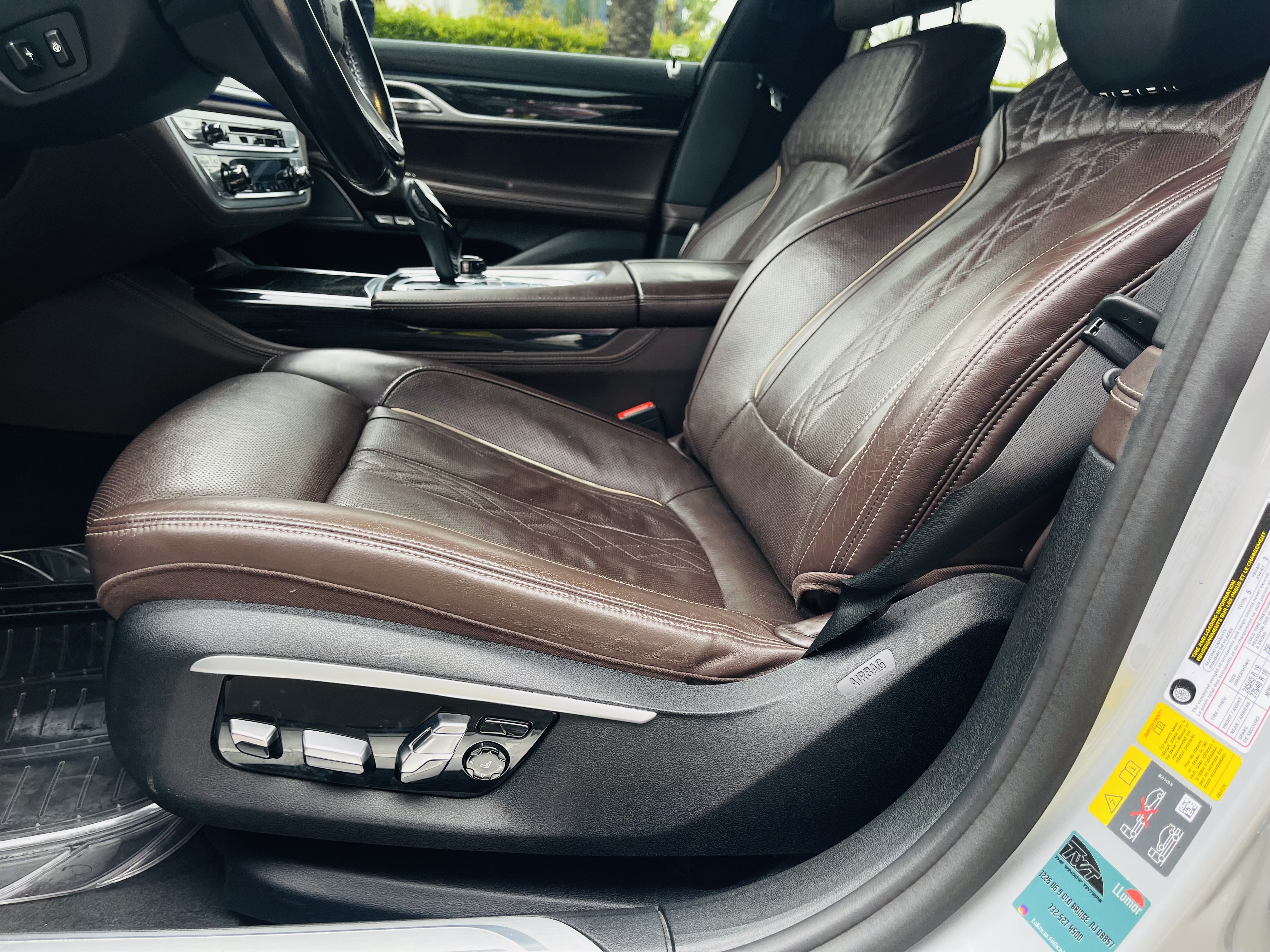Used 2017 BMW 740e xDrive AWD/4WD image 26